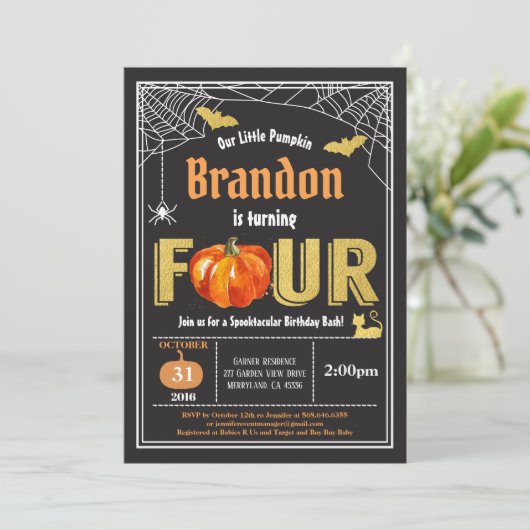 ハロウィンキッズ4th誕生日の招待状。黒金ゴールド 招待状 (スタンド正面)