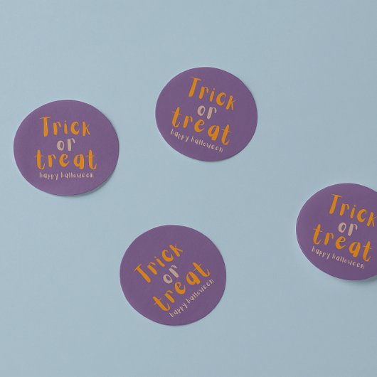 ハロウィンクラシックのトリックまたはトリートラウンドステッカー ラウンドシール
