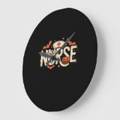 ハロウィンクラシックナースTシャツ ラージ壁時計 (傾斜)