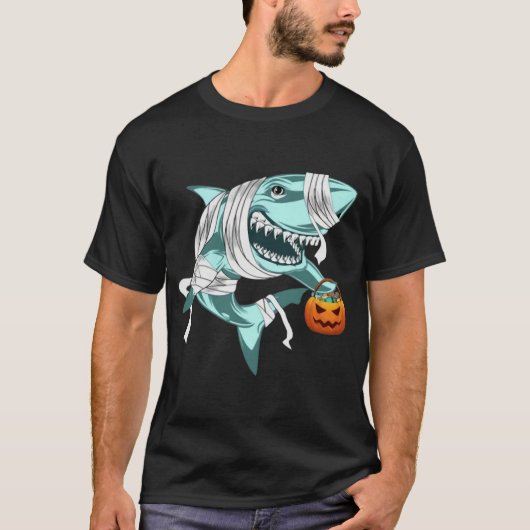 ハロウィンコスチュームシャークカボチャ不気味悪夢  Tシャツ (正面)