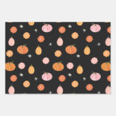 ハロウィンシーズンのカボチャ、キャンディーコーン、黒猫 ラッピングペーパーシート (正面)