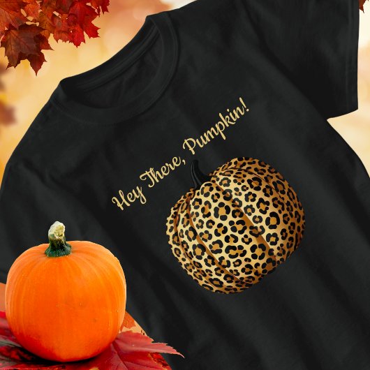 ハロウィンジャックオーランタン!ヒョウ柄、秋、紅葉 Tシャツ