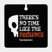 ハロウィンスピリット不気味スカル面白いハロウィーン メタルオーナメント (正面)