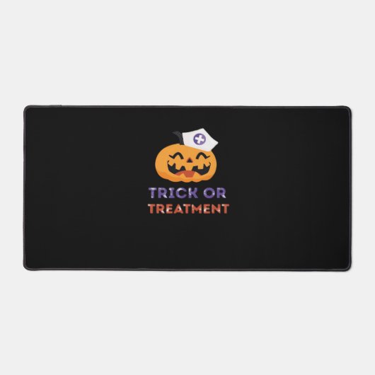ハロウィンナーストリックまたはトリートメントクラシックTシャツ デスクマット (正面)