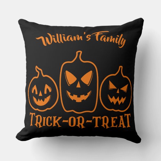 ハロウィンパーソナライズされたのトリックまたは治療 クッション (正面)