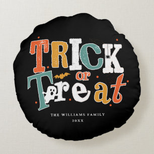 ハロウィンパーティーのお菓子をあげるか取られるか ラウンドクッション