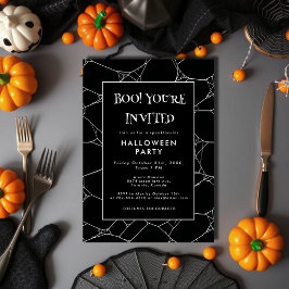 ハロウィンパーティーのための不気味なクモの巣 黒と白のデザイン 招待状