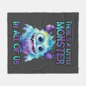 ハロウィンパープルモンスター フリースブランケット (正面(横))