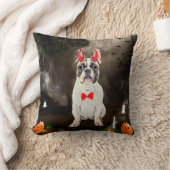 ハロウィンフランスのの衣装を着たブルドッグ クッション (ブランケット)