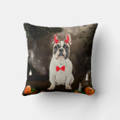 ハロウィンフランスのの衣装を着たブルドッグ クッション (裏面)