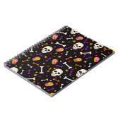 ハロウィンホラー不気味スカル棺ボーンパープル ノートブック (左側)