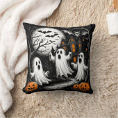ハロウィン不気味シーンと幽霊 クッション (ブランケット)