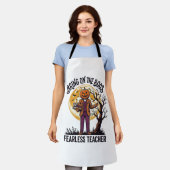 ハロウィン先生Tシャツ ビンテージ風 彫刻 カボチャ エプロン (着用した状態)