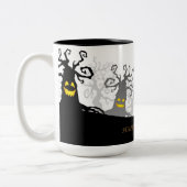 ハロウィン幽霊のよく出るの木 ツートーンマグカップ (左)