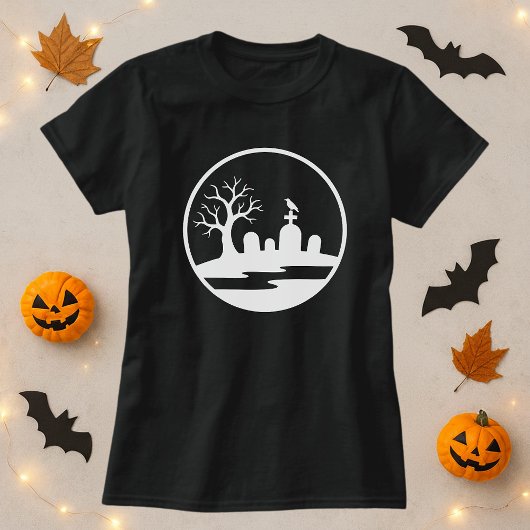 ハロウィン幽霊のよく出る墓地 Tシャツ