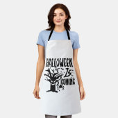 ハロウィン来イズ エプロン (着用した状態)