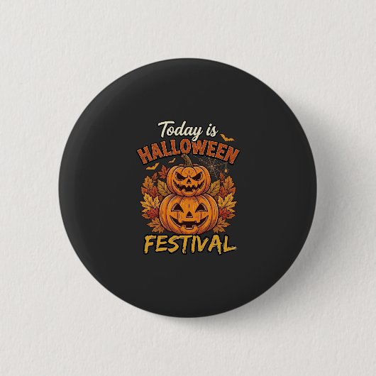 ハロウィン祭りの今日、積まれたカボチャ クモ 缶バッジ (正面)