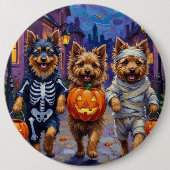 ハロウィン衣装を着たケーゼンドがお菓子を拾う 缶バッジ (正面)