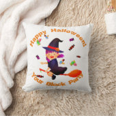 ハロウィン飛んでいるの可愛い魔女 クッション (ブランケット)