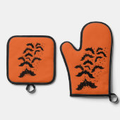 ハロウィン飛んでいる銀河系こうもりと星 鍋つかみ&鍋敷きセット (正面)