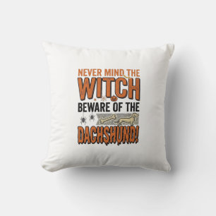 ハロウィン魔女ダックスフントに注意 Tシャツ_1 クッション
