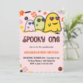 ハロウィン1歳の誕生日招待状 スパイキーなピンク 招待状 (スタンド正面)