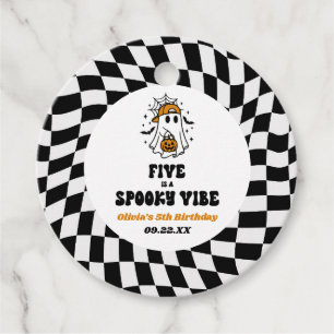 ハロウィン5歳の誕生日パーティーにぴったりな「Five Is A Spooky Vibe」 フェイバータグ