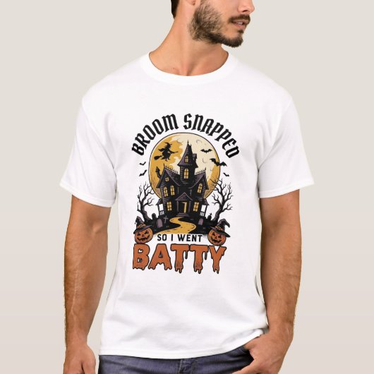 ハロウィン おばけ屋敷 コウモリ グラフィック 面白い魔法使い Tシャツ (正面)