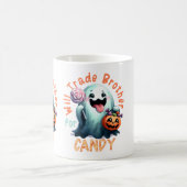ハロウィン お兄ちゃんとお菓子を交換する幽霊の子供 コーヒーマグカップ (中央)