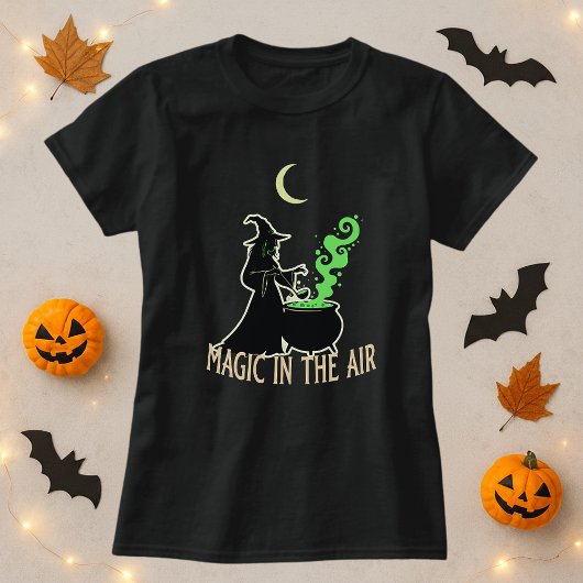 ハロウィン・ウィッチの魔法の空気 Tシャツ