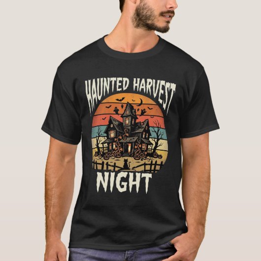 ハロウィン 幽霊に取り憑かれたカボチャの夜 Tシャツ (正面)