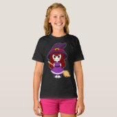ハロウィン 魔女の箒を持つ女の子 Tシャツ (正面フル)
