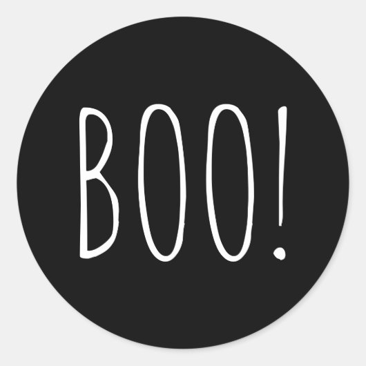 ハロウィン「BOO」| スプーキーパーティーのためのブラックタイポグラフィ ラウンドシール (正面)