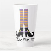 ハロウィーンかわいいカラフル魔女ユニーク靴 カフェラテマグ (正面)