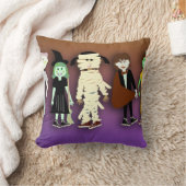 ハロウィーンかわいいマンガモンスターキャラクター クッション (ブランケット)