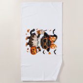 ハロウィーンかわいい猫 – カボチャと魔猫 ビーチタオル (正面)