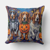 ハロウィーンでバセット犬のトリックまたは治療 クッション (正面)