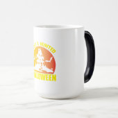 ハロウィーンにはハンティングされたハロウィン誕生日がある モーフィングマグカップ (正面右)