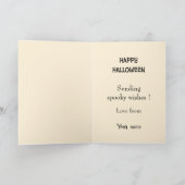 ハロウィーンに黒とオレンジのコートを着た可愛い子猫 カード (内部)