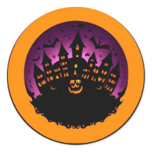 ハロウィーンのお化け城のシルエット