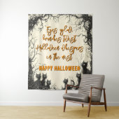 ハロウィーンのウォッチャー:ねじれた枝の下 タペストリー (インサイチュ)