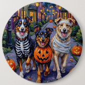 ハロウィーンのオーストラリアの羊飼いのトリックまたはトリートメント 缶バッジ (正面)