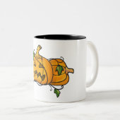 ハロウィーンのカボチャのちょうちんのマグ ツートーンマグカップ (正面右)