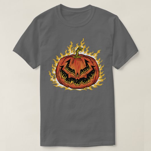 ハロウィーンのカボチャのちょうちんカッコいいハロウィーンパンプキンと炎 Tシャツ (デザイン正面)