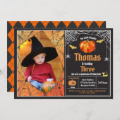 ハロウィーンのカボチャ子供の誕生日パーティーの写真 招待状 (正面/裏面)