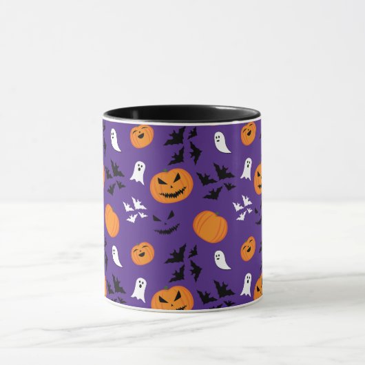 ハロウィーンのカボチャ幽霊こうもりおもしろい紫パターン マグカップ (中央)