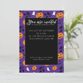 ハロウィーンのカボチャ幽霊こうもりおもしろい紫パターン 招待状 (スタンド正面)