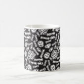 ハロウィーンのスケルトンのパターン コーヒーマグカップ (中央)
