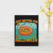 ハロウィーンのスケルトンの浮おもしろい上を待つ カード (黄色い花)