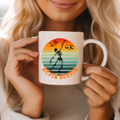 ハロウィーンのスケルトンは決してより良い踊りサンセットこうもり コーヒーマグカップ